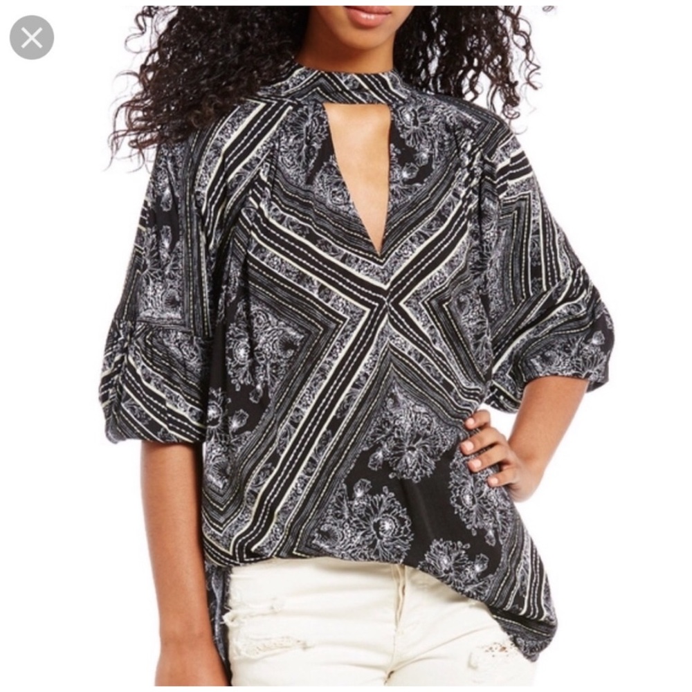 Sold! walking on a dream oversized tunic top - Picture 4 of 8